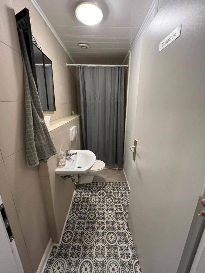 Adam'S Hostel - Self Check-In & Only Private Rooms Ντίσελντορφ Εξωτερικό φωτογραφία